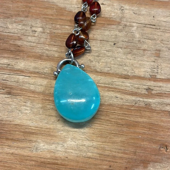 Turquoise and brown beaded woman’s necklace - Picture 4 of 10